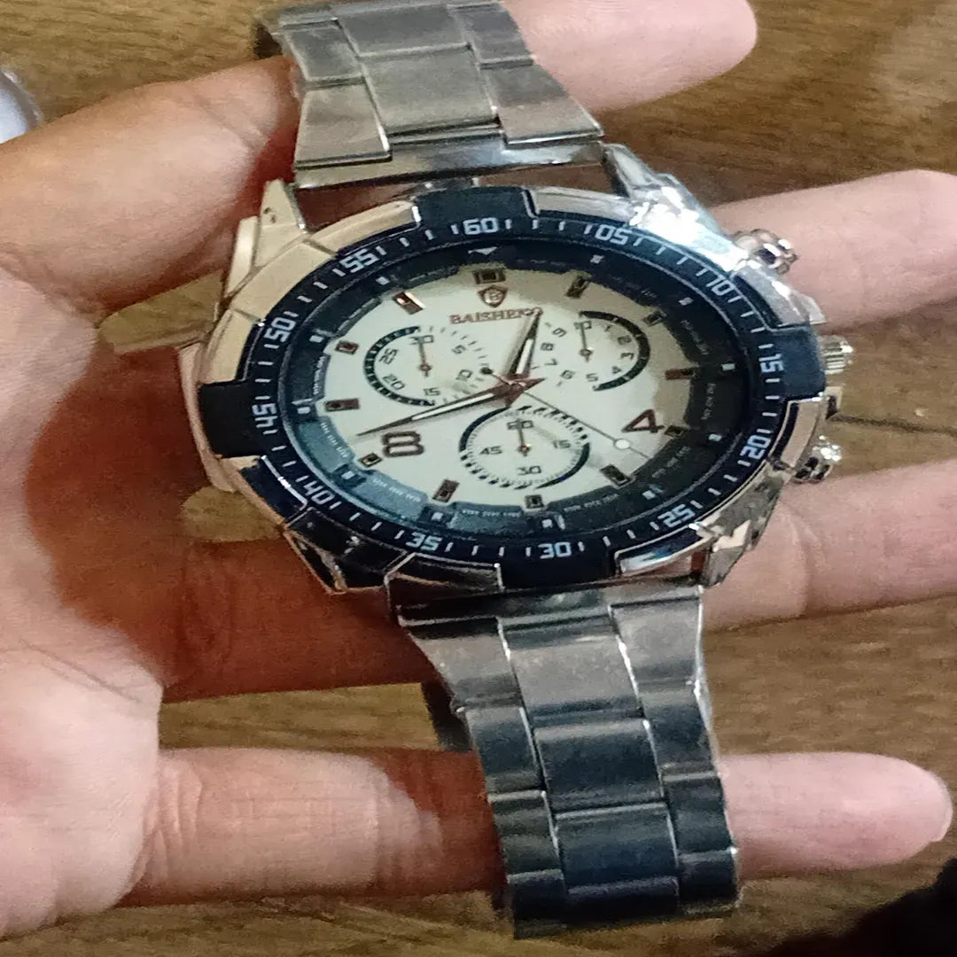 Men's Modern Stylish Silver Chain Watch with Box – Random Multicolor Dial Accent