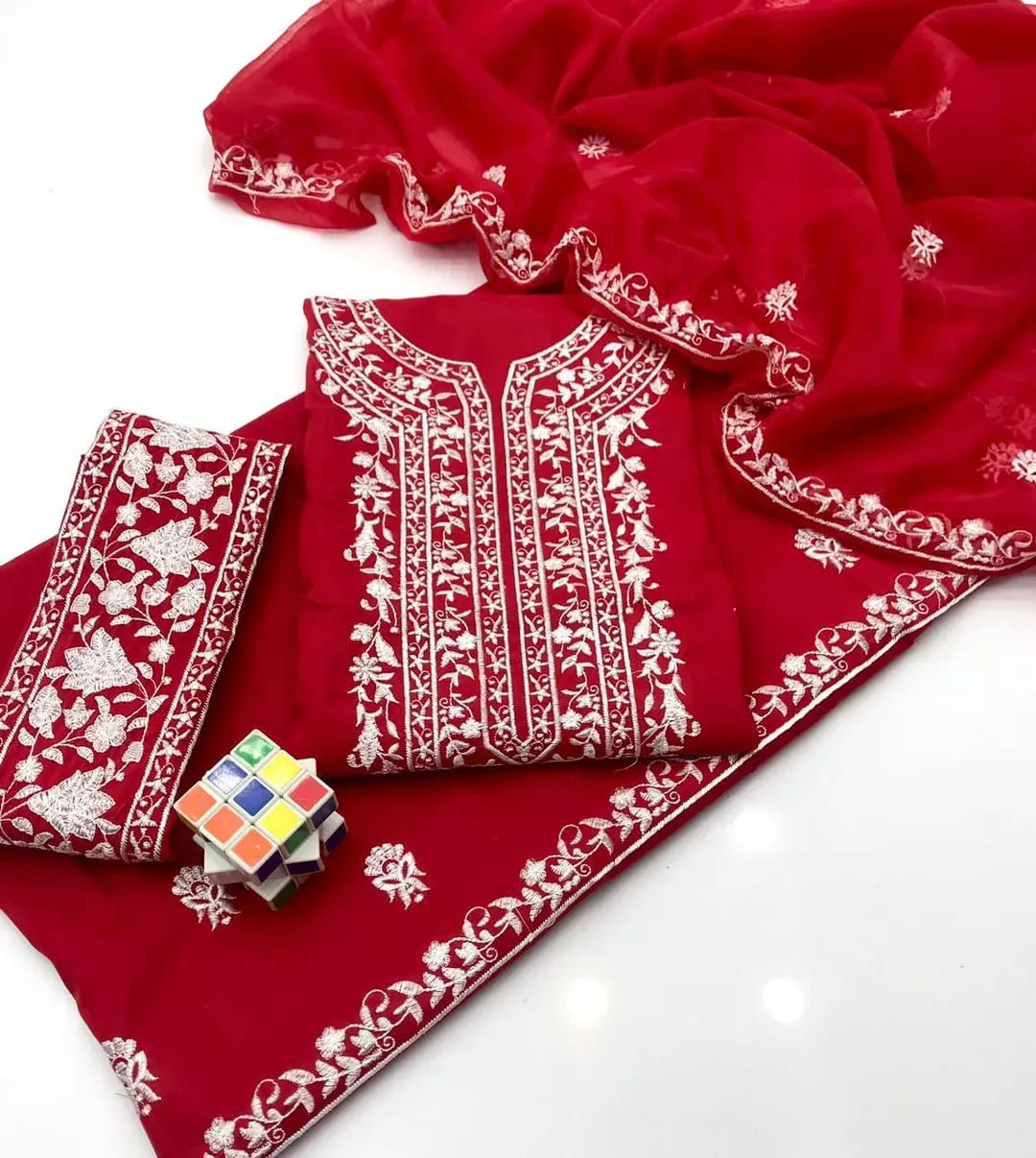 Crimson Heritage – Heavy Chikankari Embroidered Lawn Suit (3-Piece)