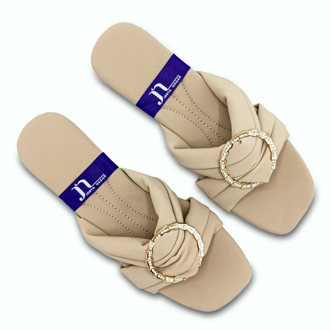 High Quality Ivory Plain Rexine Fancy Flats For Women - Elegant & Versatile Footwear