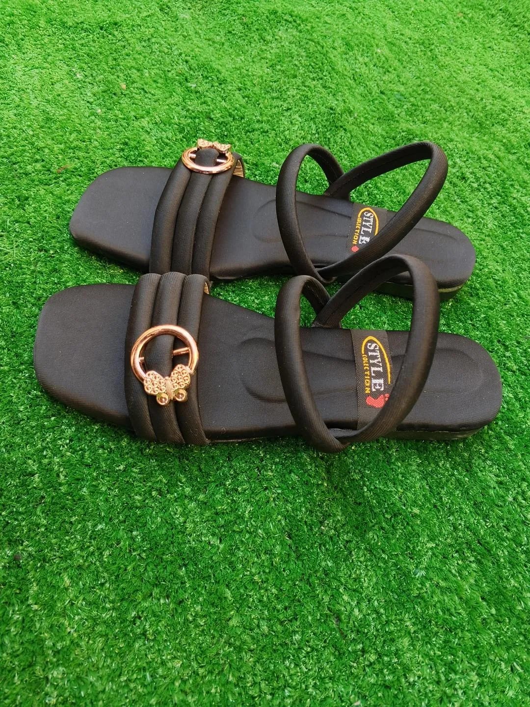 Classic Black Plain Synthetic Leather Flats For Women - Versatile & Elegant Footwear