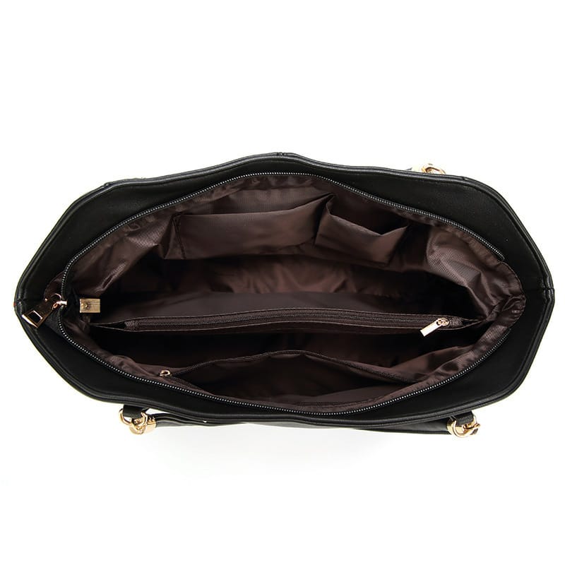 Trendy Women's Shoulder Bag - Fashionable & Stylish Everyday Handbag