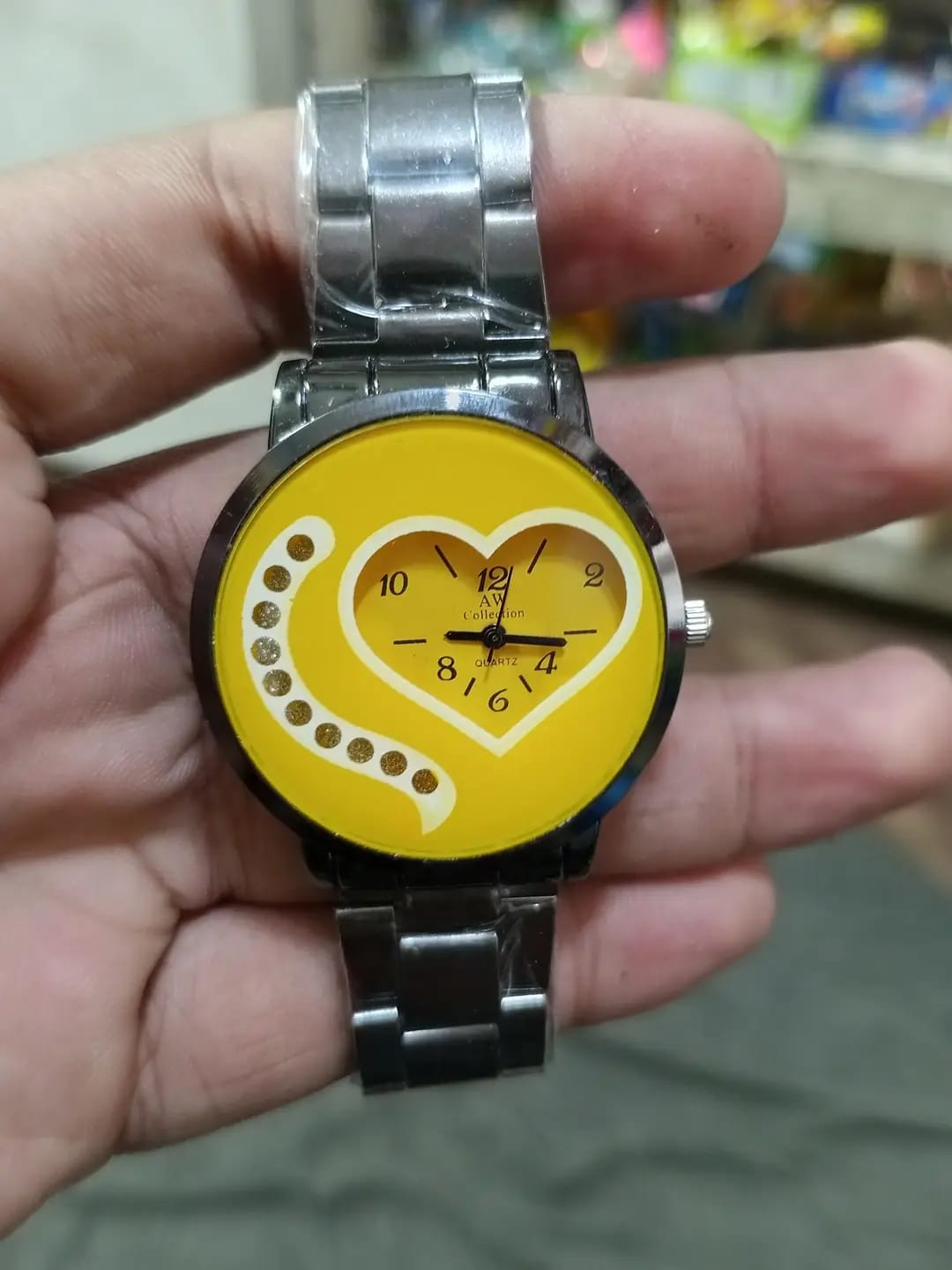 Luxury Inspired Yellow Aluminum Chain Strap Watch For Women - Fashion Chronograph Wristwatch