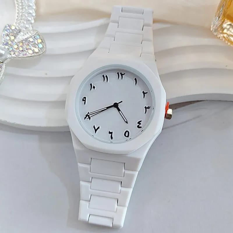 Modern White Carbon Fiber Chain Strap Watch For Women - Lightweight Fashion Wristwatch