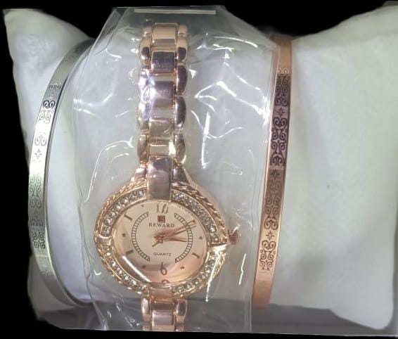Elegant Women's Stainless Steel Round Watch & Matching Bracelet Set - Water-Resistant Quartz Wristwatch