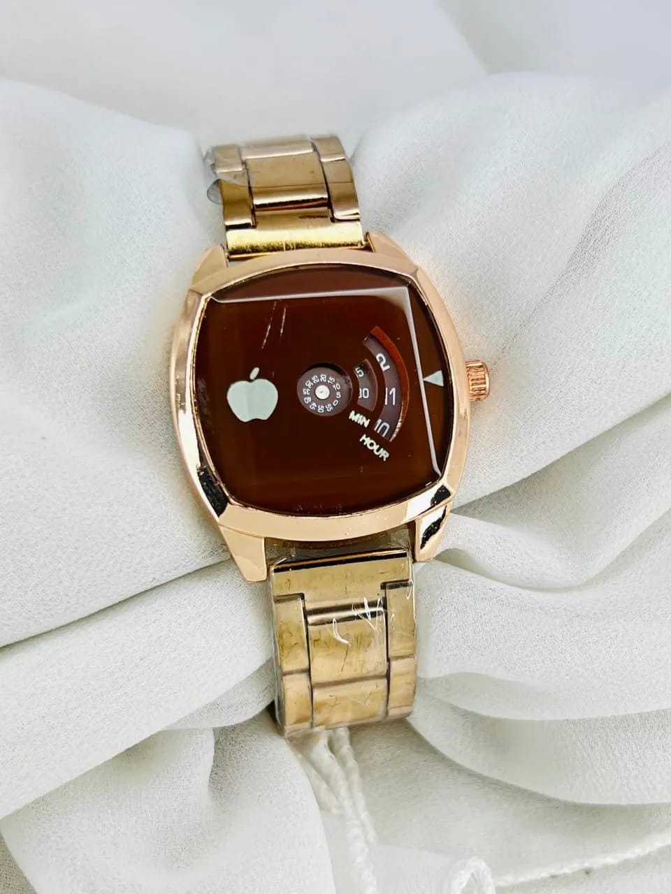 Luxury Inspired Rose Gold Square Dial Steel Chain Watch For Women - Petite Bracelet Wristwatch